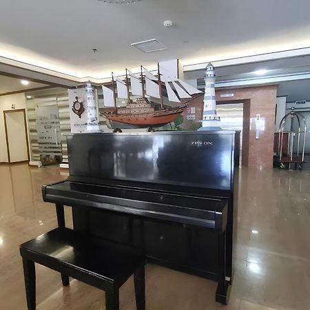 Ferrymar Hotel Iloilo Exterior photo