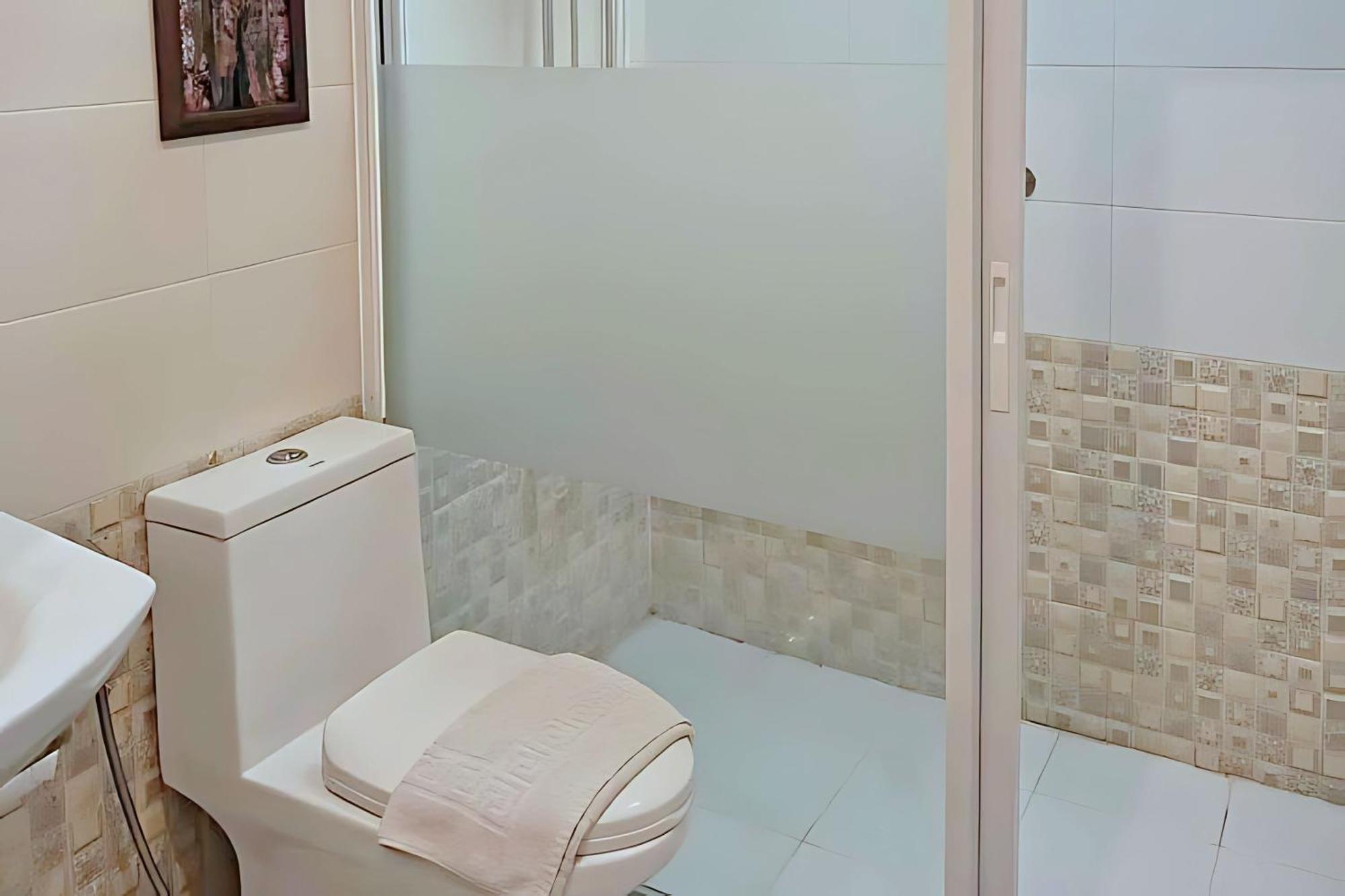 Ferrymar Hotel Iloilo Room photo