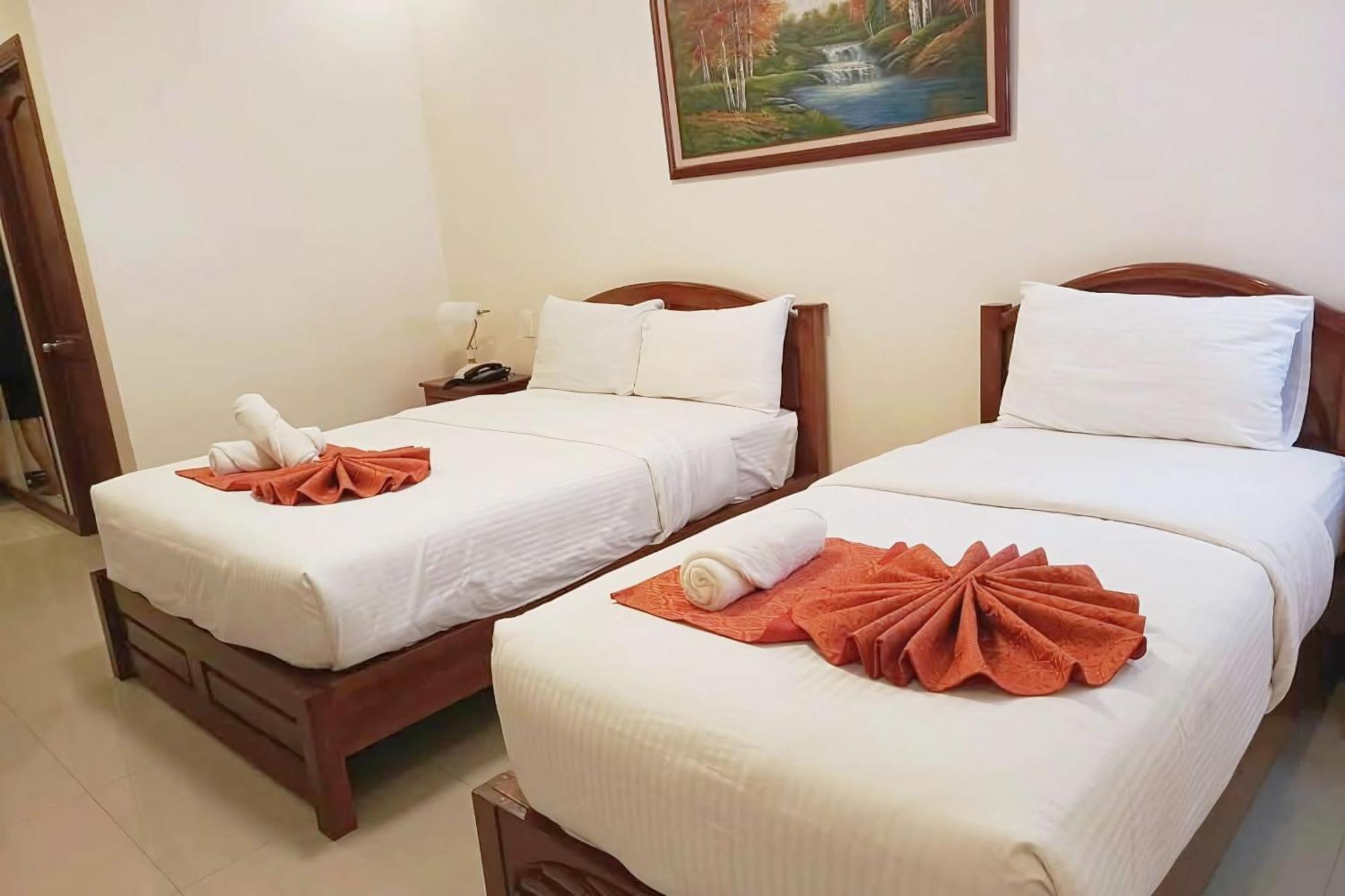 Ferrymar Hotel Iloilo Room photo