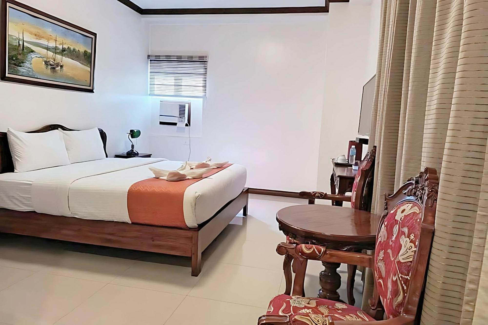 Ferrymar Hotel Iloilo Room photo